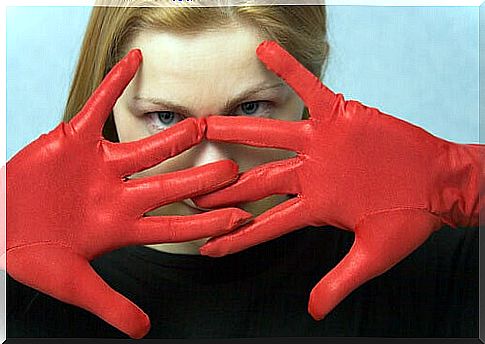 Woman with red gloves