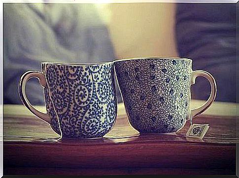 Tea cups invite you to talk